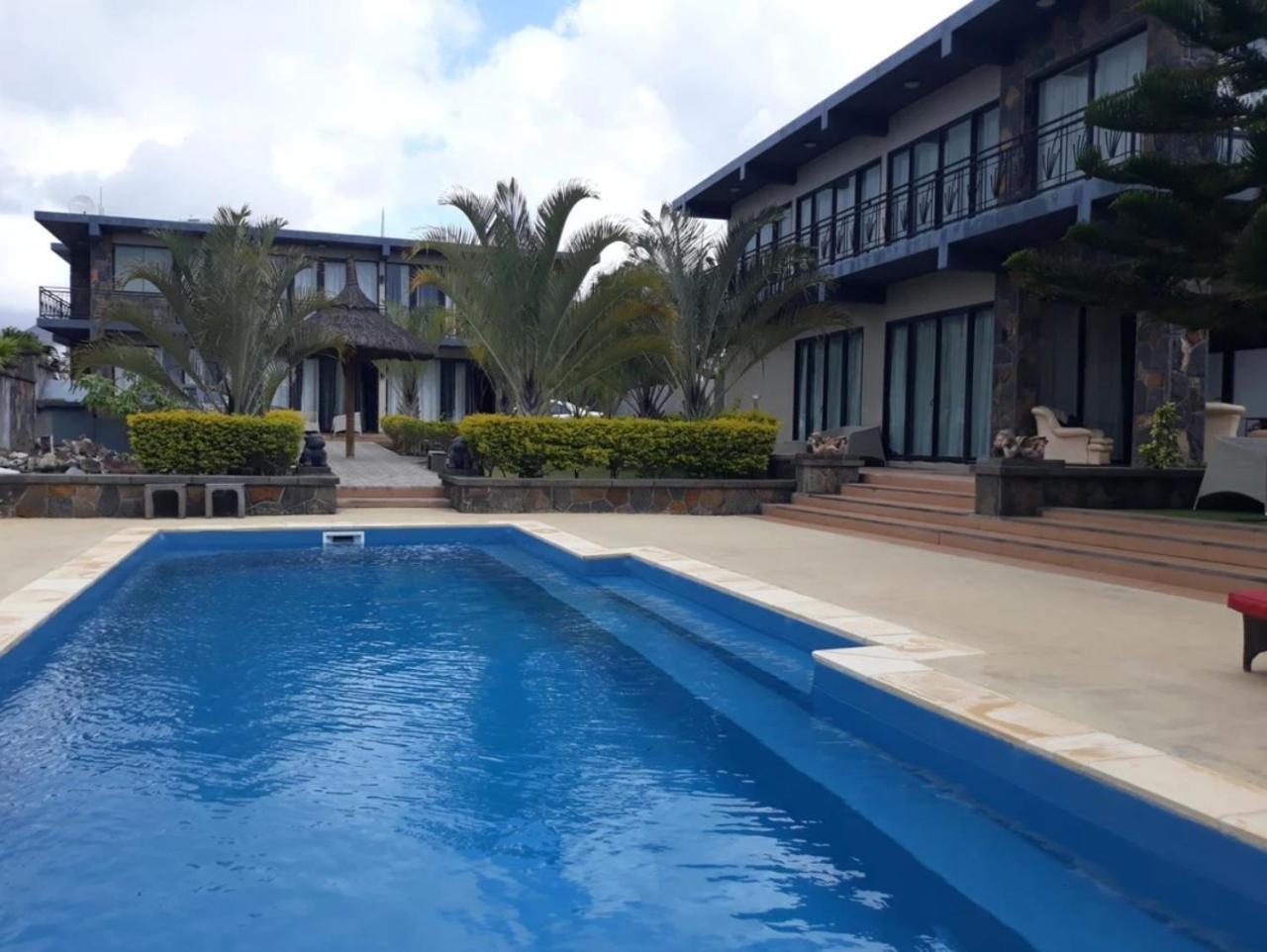 غراند بايَ Villas Rocher المظهر الخارجي الصورة