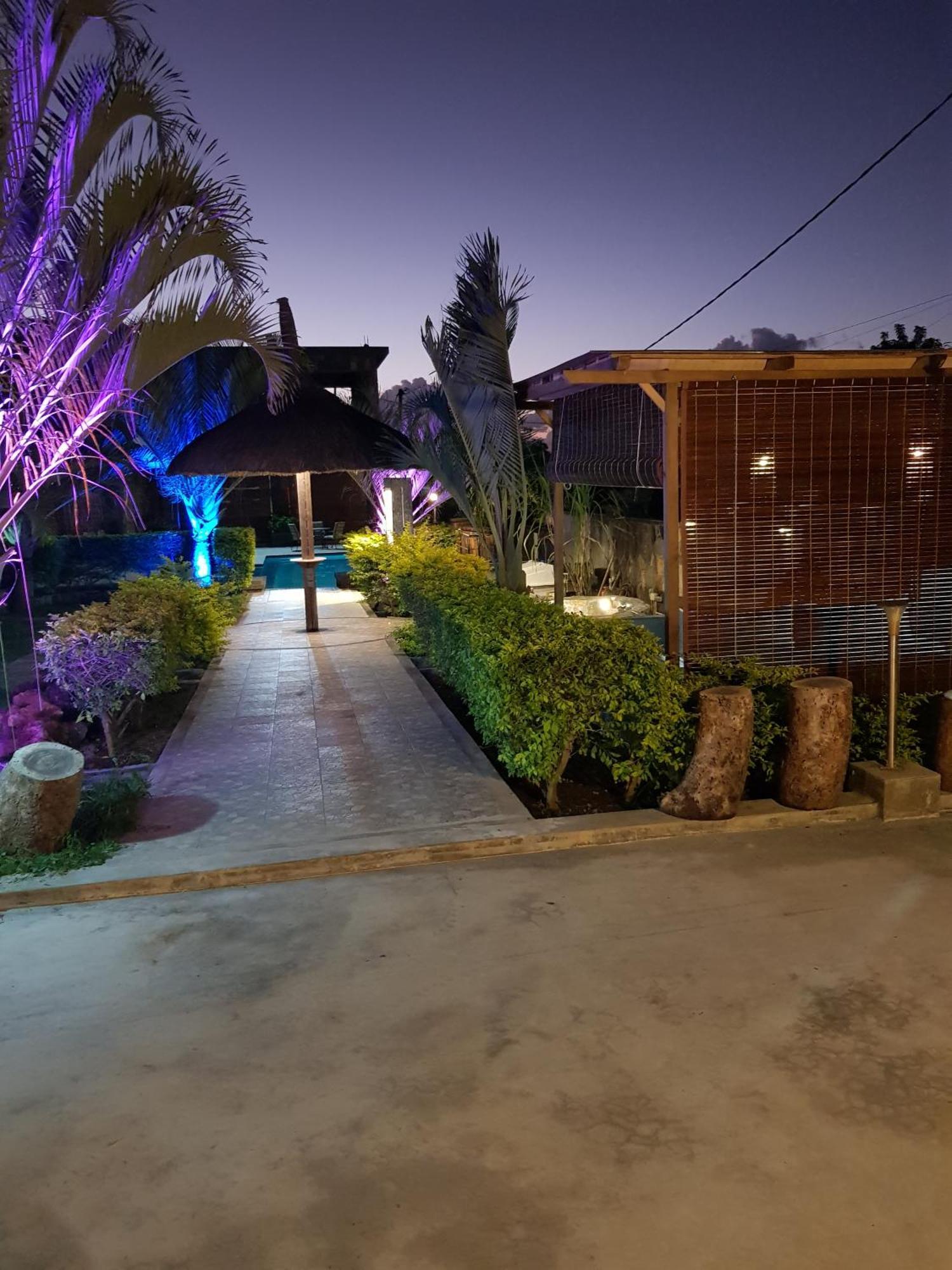 غراند بايَ Villas Rocher المظهر الخارجي الصورة